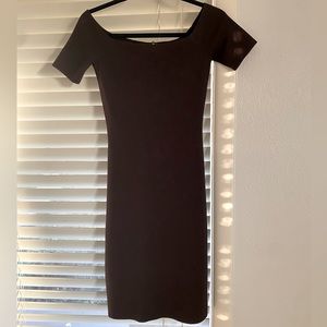 Reformation - Bodycon Short Sleeved / Off Shoulder Midi Dress - DEEP BROWN